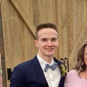 Meet your Posher, Alex